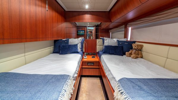 90 PERSHING - Image 13