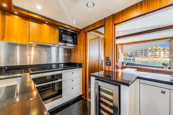 92 SUNSEEKER - Image 13