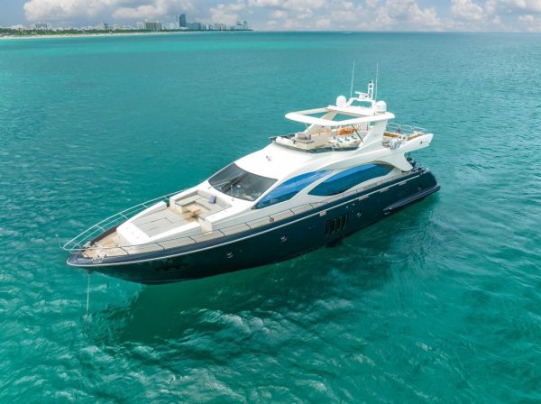 Azimut Sky 84
