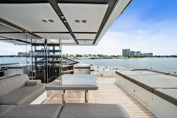 72 AZIMUT S7 - Image 4