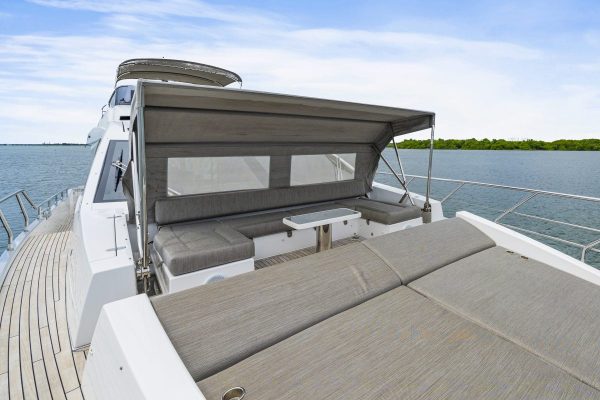 72 AZIMUT S7 - Image 13