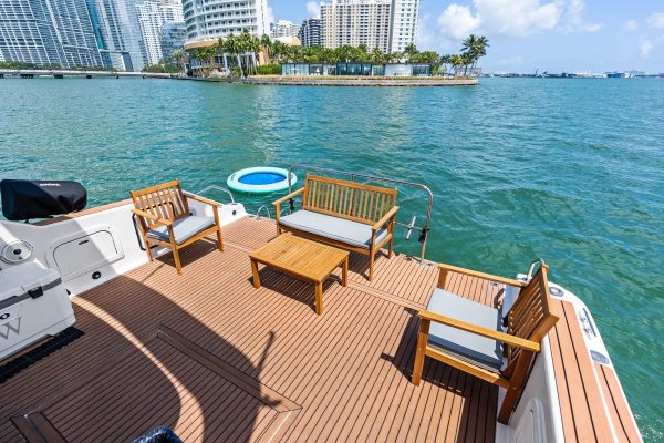 Sea Ray 50 - Image 6