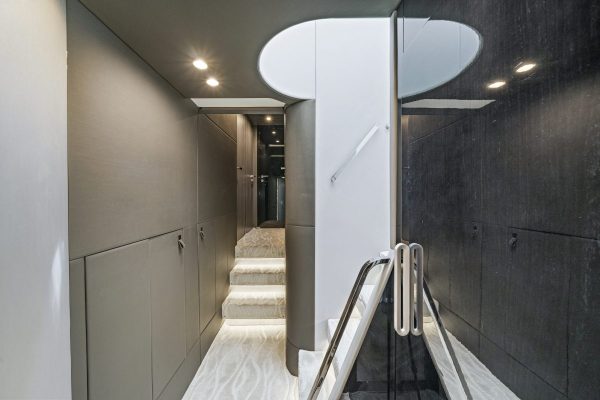 72 AZIMUT S7 - Image 15