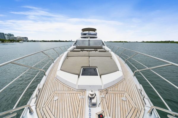 72 AZIMUT S7 - Image 2