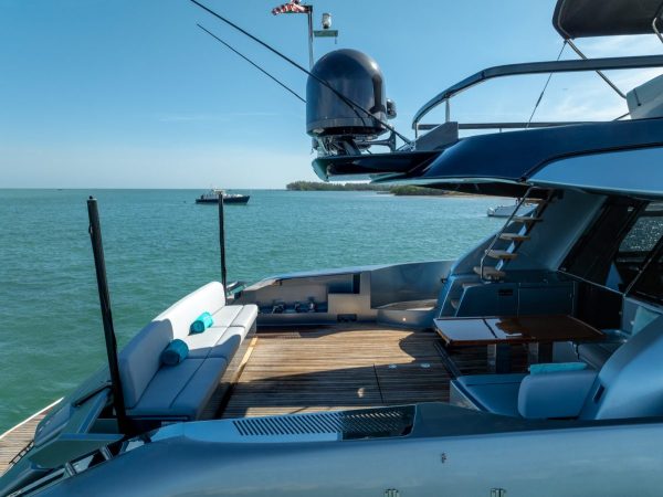 76 RIVA - Image 8