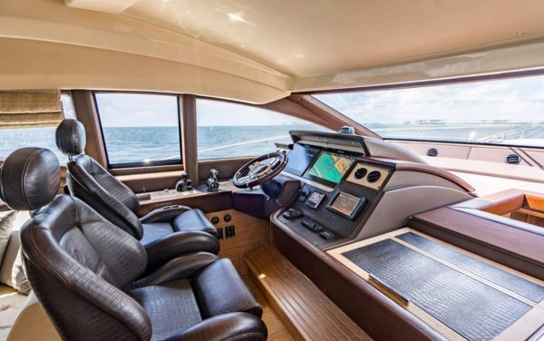70 AZIMUT DAYS LIKE THIS - Image 6